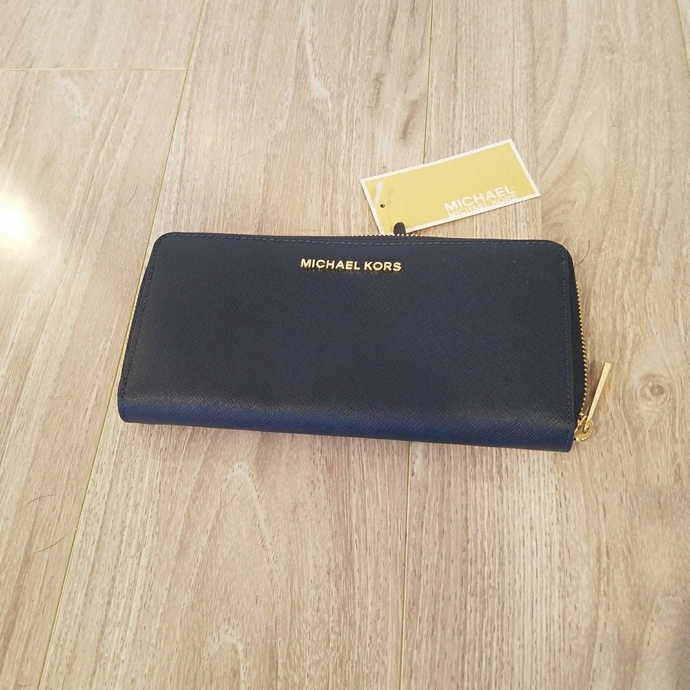 Michael kors Navy wallet